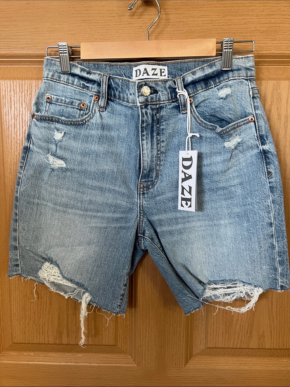NWT DAZE Slouch 90’s Short